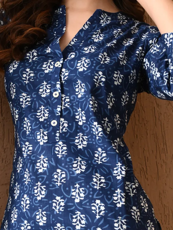 Indigo_Blue_Printed_Cotton_Kurta