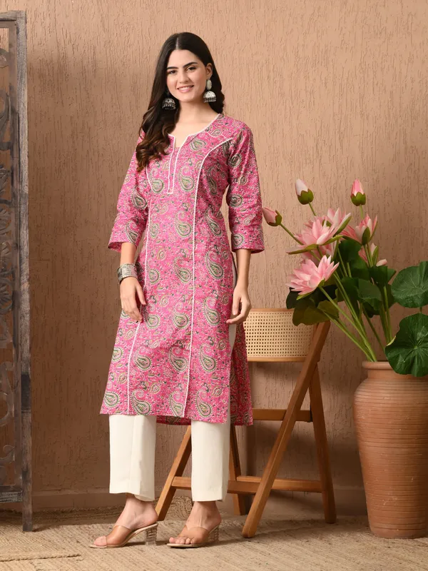 Pink_Printed_Lace_Work_Cotton_Kurta