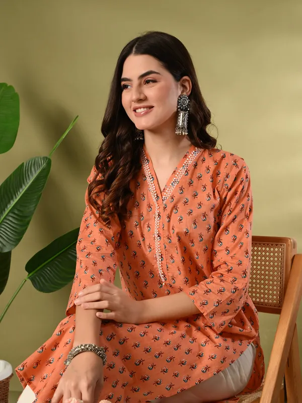Orange_Floral_Print_Lace_Details_Cotton_Kurta