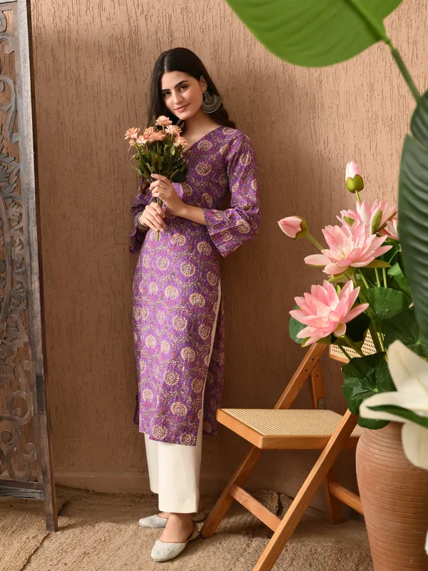 Purple_Printed_V-Neck_Cotton_Kurta
