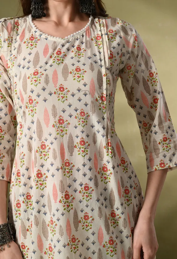 White_Floral_Print_Flared_Cotton_Kurta