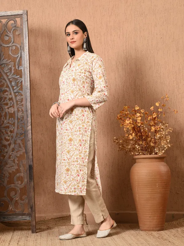 White_Floral_Print_Flared_Kurta