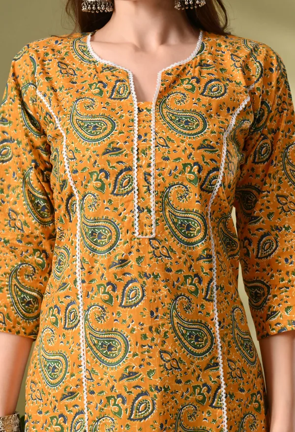 Yellow_Printed_Lace_Work_Cotton_Kurta