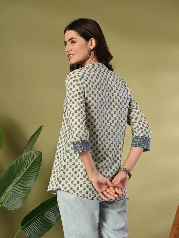 Blue_Floral_Print_Cotton_Top