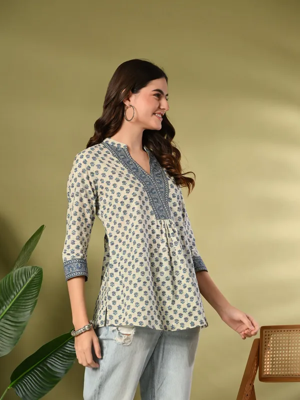 Blue_Floral_Print_Cotton_Top