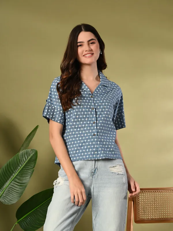 Blue_Printed_Cotton_Shirt_Style_Crop_Top