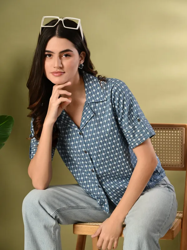 Blue_Printed_Cotton_Shirt_Style_Crop_Top