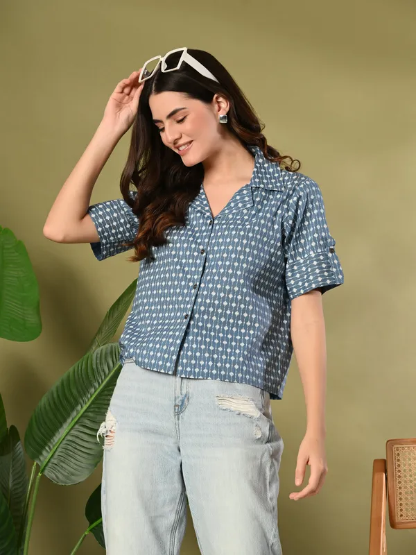 Blue_Printed_Cotton_Shirt_Style_Crop_Top