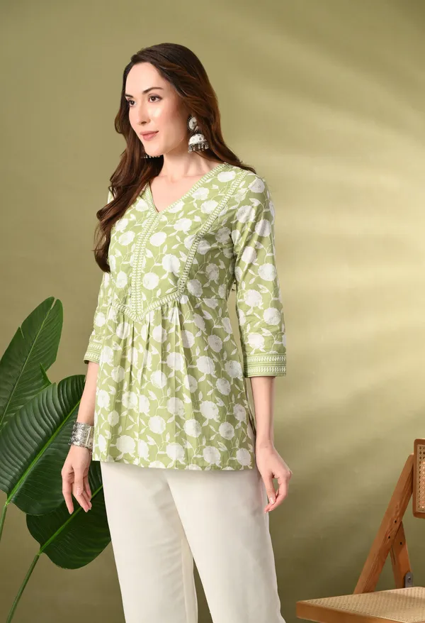 Green_Floral_Print_A-Line_Cotton_Top