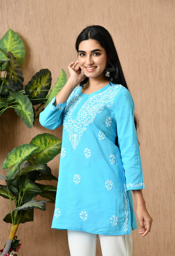 Blue_Hadloom_Chikankari_Kurti