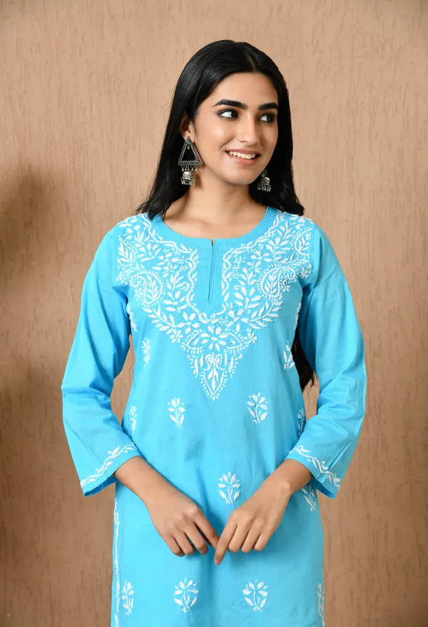 Blue_Hadloom_Chikankari_Kurti