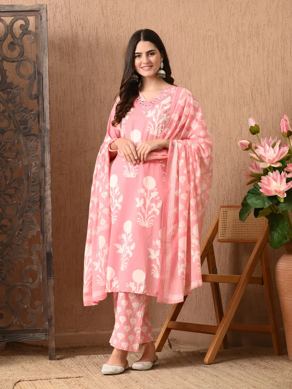 Pink_Floral_V-Neck_Kurta_Sets_With_Dupatta_For_Women