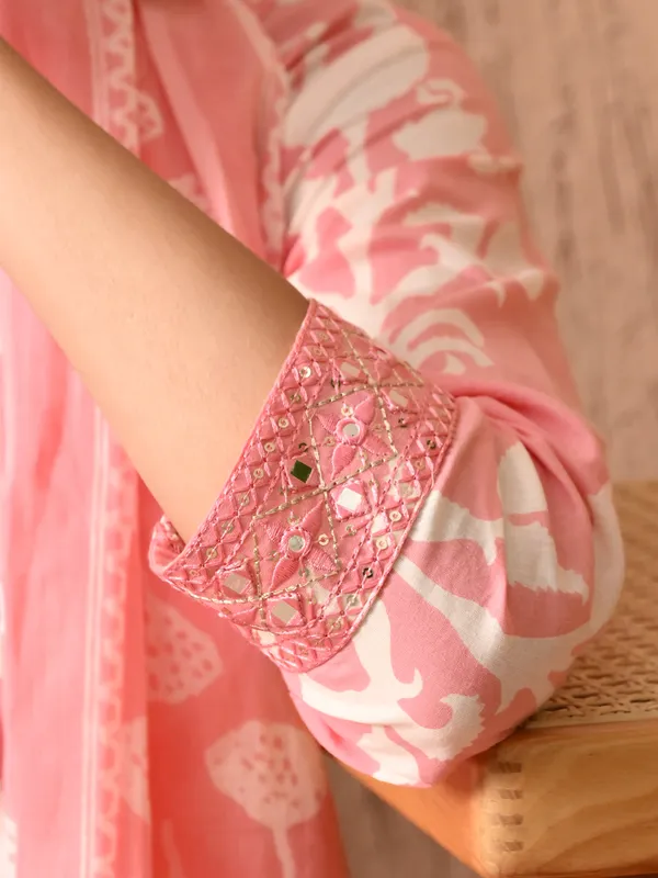 Pink_Floral_V-Neck_Kurta_Sets_With_Dupatta_For_Women