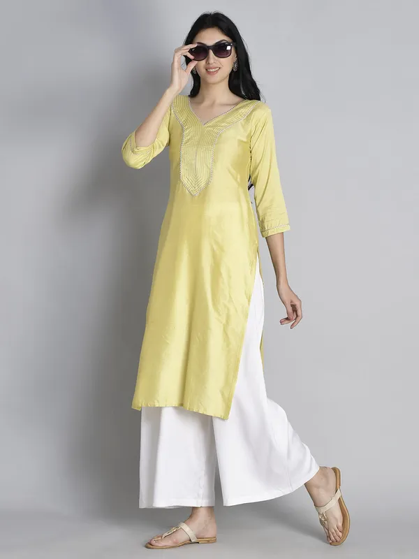 Yellow_Solid_Gota_Patti_Kurta