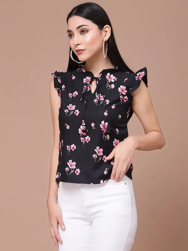 Black_Floarl_Print_Flutter_Sleeves_Top