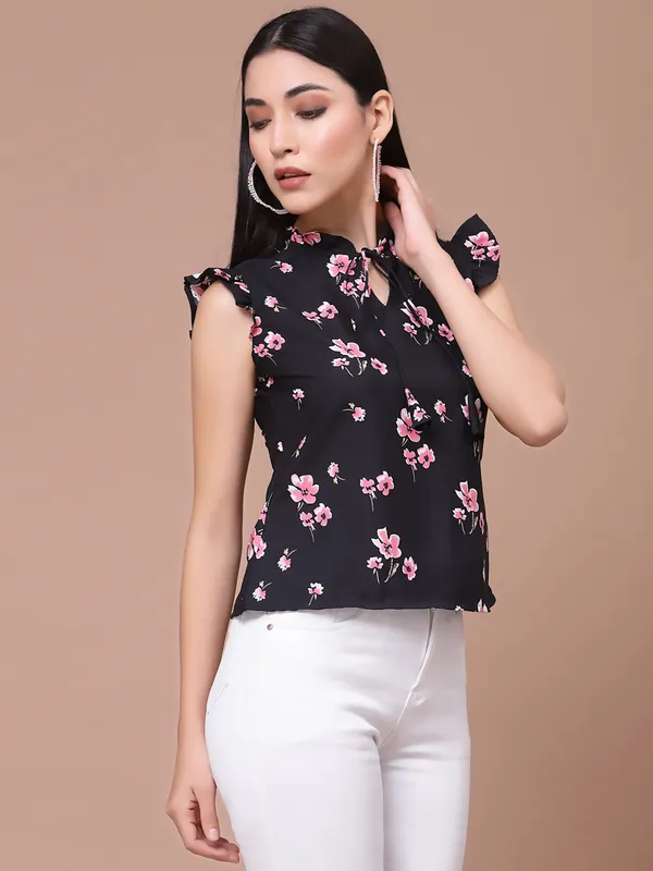 Black_Floarl_Print_Flutter_Sleeves_Top