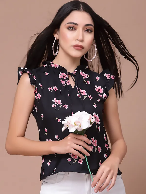 Black_Floarl_Print_Flutter_Sleeves_Top