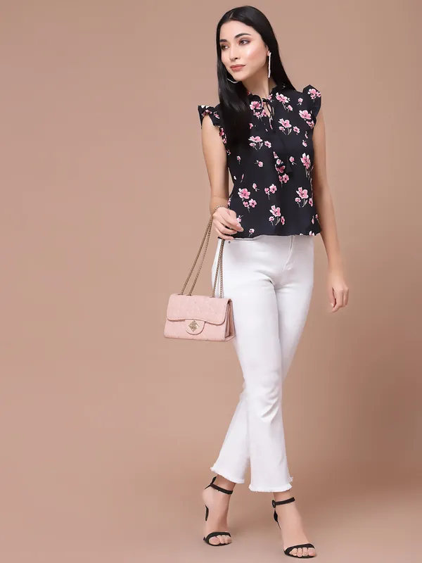 Black_Floarl_Print_Flutter_Sleeves_Top