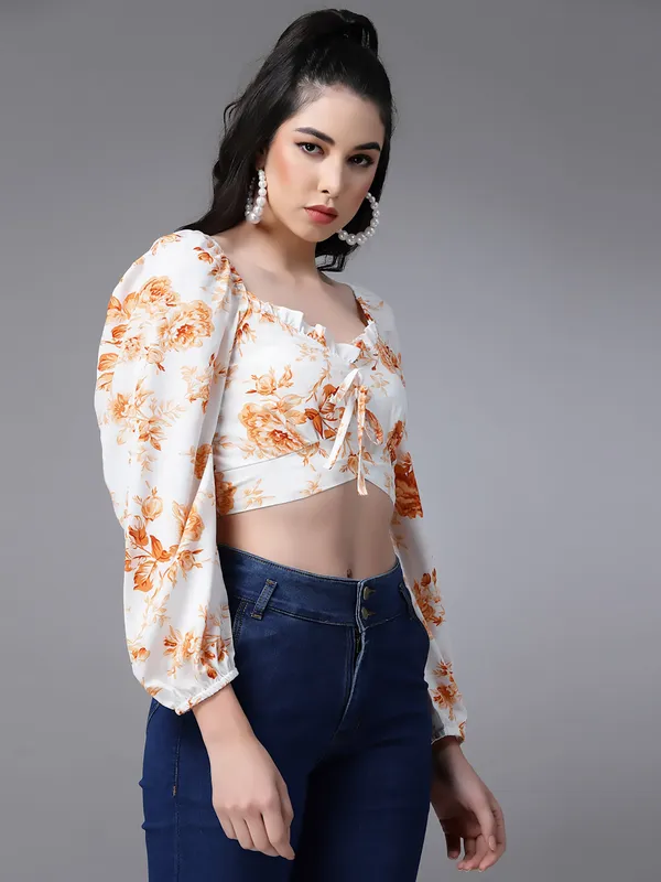 Cream_Floral_Fitted_Ruffeled_Neck_Crop_Top