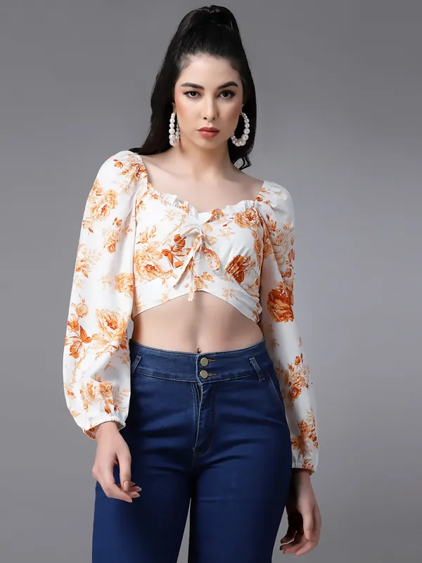 Cream_Floral_Fitted_Ruffeled_Neck_Crop_Top