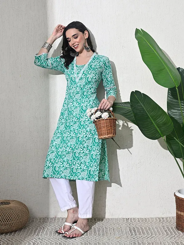 Green_Lace_Work_Cotton_Kurta
