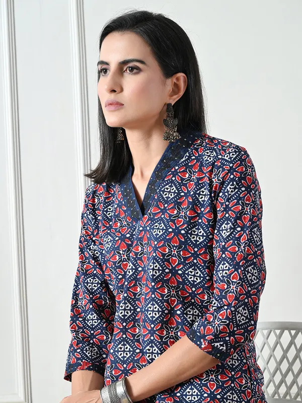 Blue_Geometric_Print_Cotton_Kurta