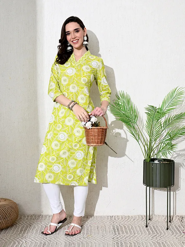 Light_Green_Floral_Print_Cotton_Kurta