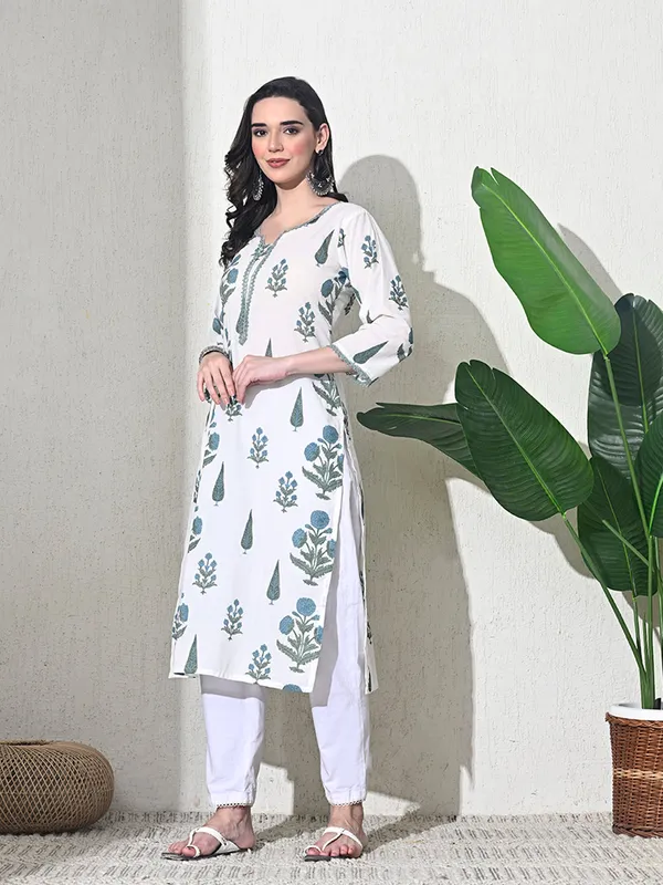 White_Block_Print_Lace_Work_Kurta