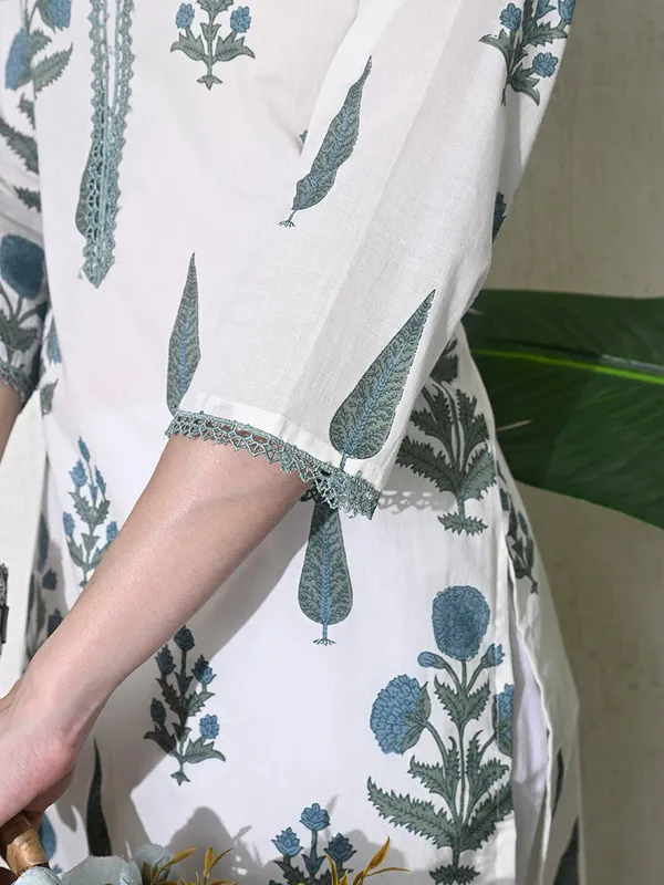 White_Block_Print_Lace_Work_Kurta