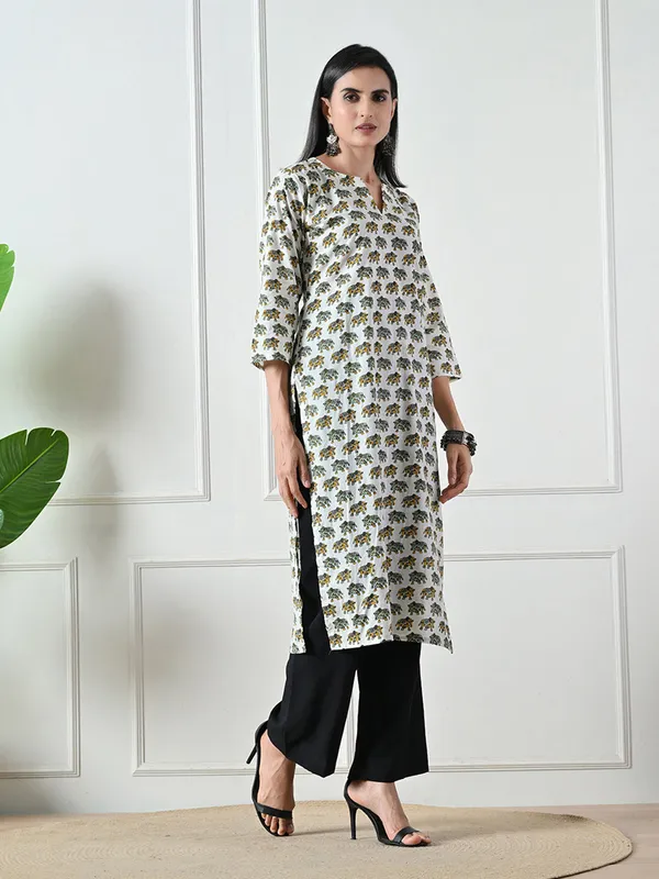 White_Jaipuri_Print_Cotton_Kurta