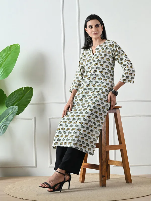 White_Jaipuri_Print_Cotton_Kurta