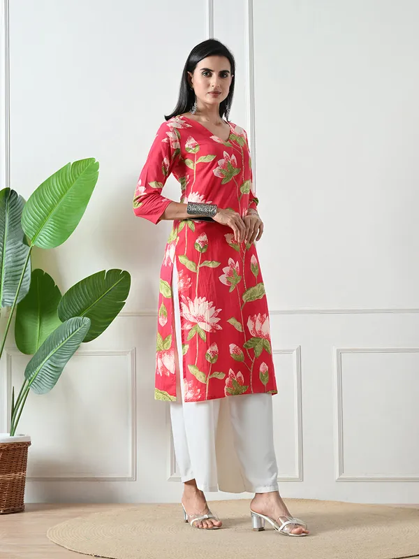 Red_Floral_Print_V-neck_Cotton_Kurta