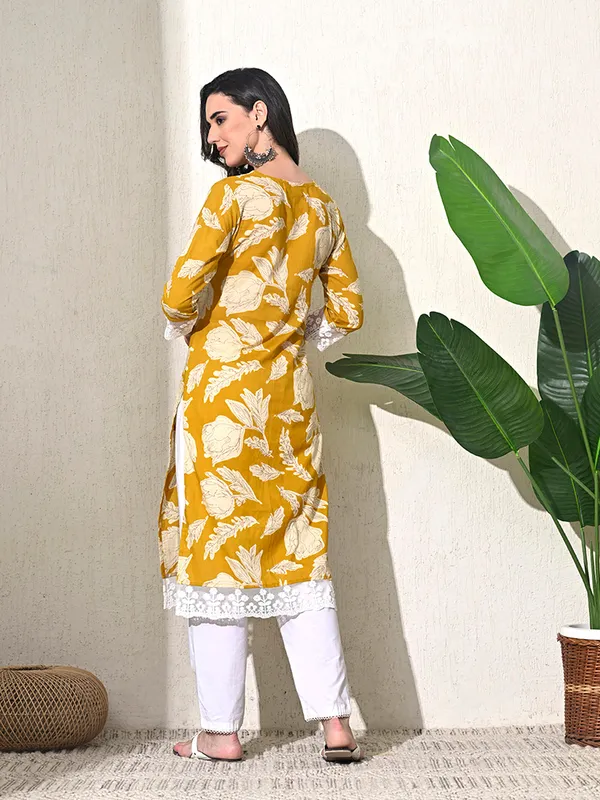 Yellow_Printed_Cotton_Lace_Work_Kurta