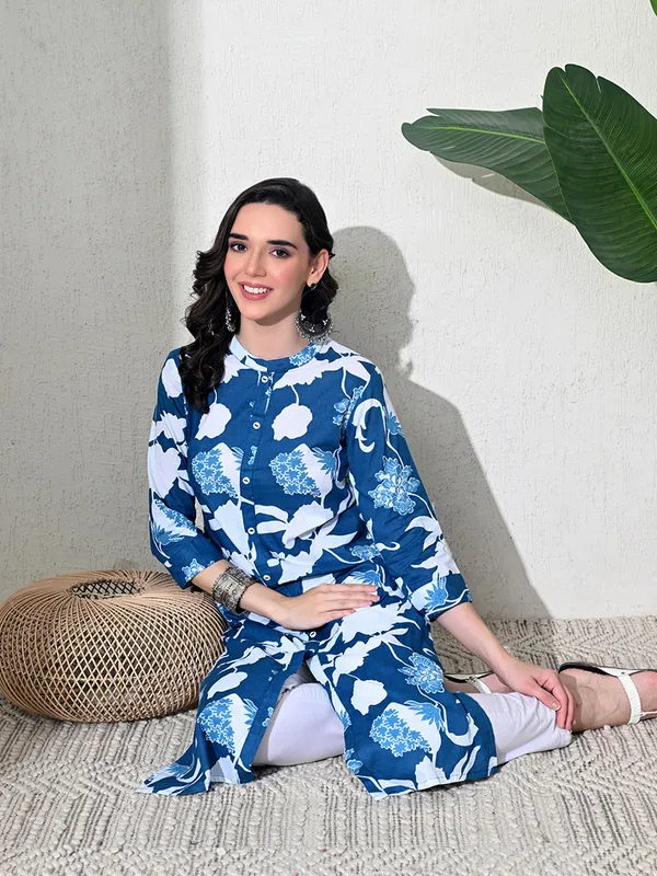 Blue_Printed_Cotton_Front_Slit_Kurta
