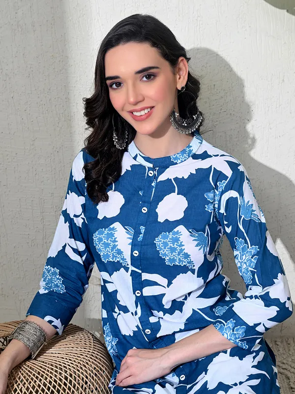 Blue_Printed_Cotton_Front_Slit_Kurta
