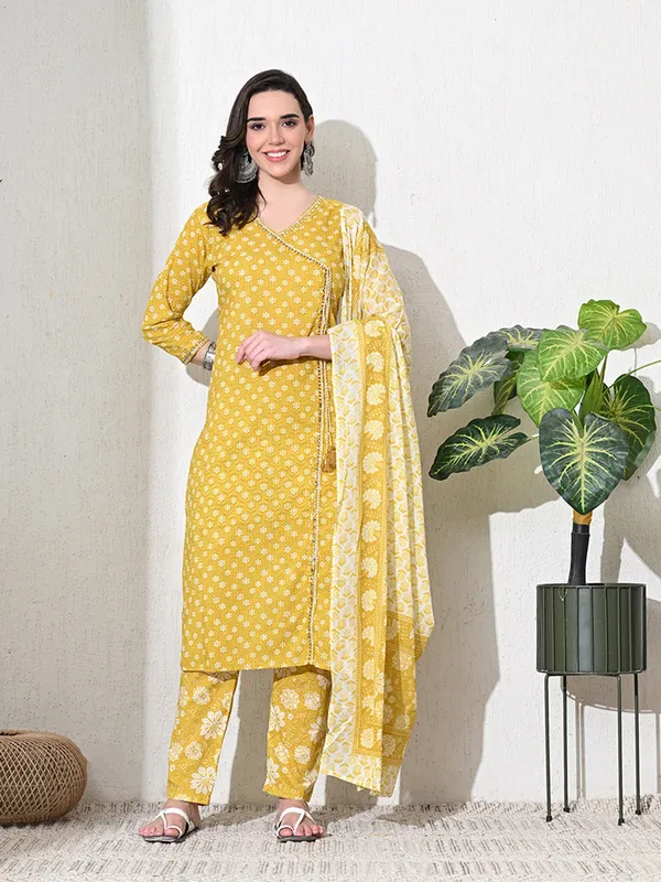 Yellow_Mirror_Work_Jaipuri_Kurta_Set
