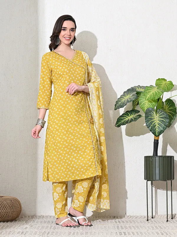 Yellow_Mirror_Work_Jaipuri_Kurta_Set