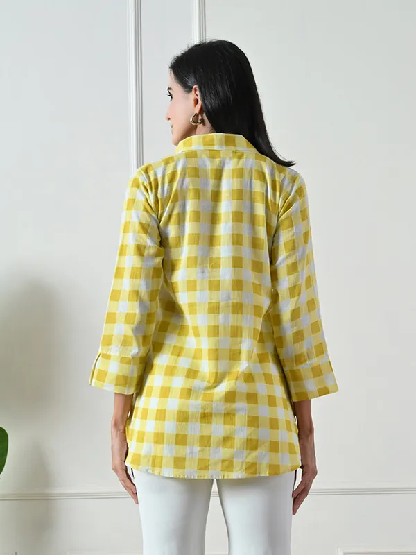 Yellow_Checked_Printed_Cotton_Kurta