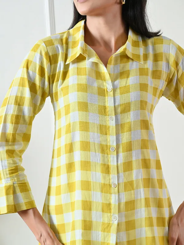 Yellow_Checked_Printed_Cotton_Kurta