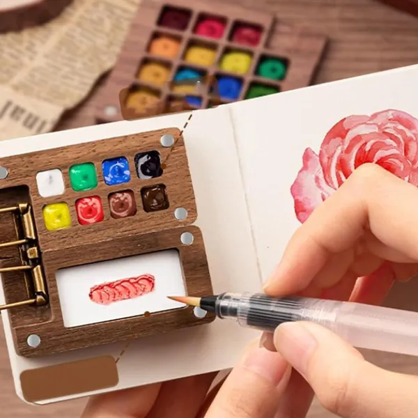 Mini_Wooden_Travel_Watercolor_Kit