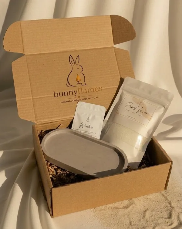 The_Pearl_Tray_Candle
