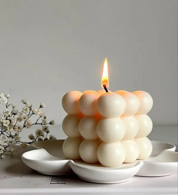 White_Bubble_Design_Scented_Candle_For_Home_Decor_&_Relaxing_Your_Mind