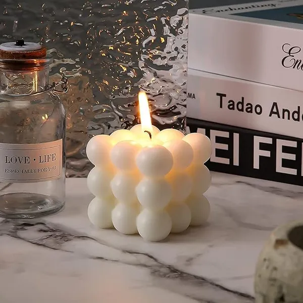 White_Bubble_Design_Scented_Candle_For_Home_Decor_&_Relaxing_Your_Mind
