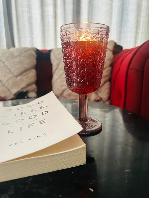 Wine_Modern_Candle_For_Aesthetic_Decor_&_Gifting_|_Unscented