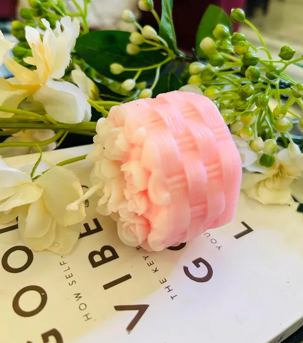Pink_Cake_Scented_Candle_|_Best_For_Aesthetic_Decor_&_Meditation