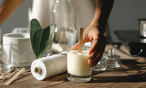 White_100%_Pure_Soy_Wax_For_Candle_Making_|_Natural_Soy_Wax_|_Vegetable_Soy_Wax_For_Candle_Making_(1000,_Grams)