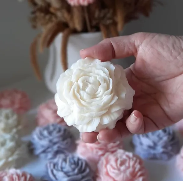 Pink_&_White_And_Blue_Decorative_Scented_Peony_Flower_Candles