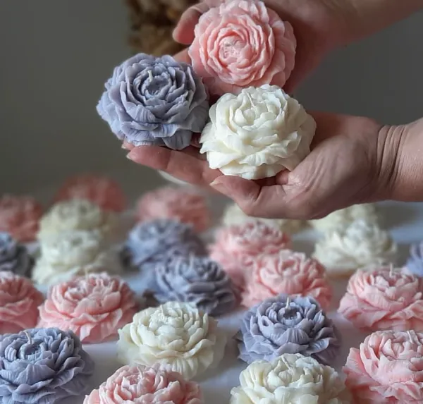 Pink_&_White_And_Blue_Decorative_Scented_Peony_Flower_Candles