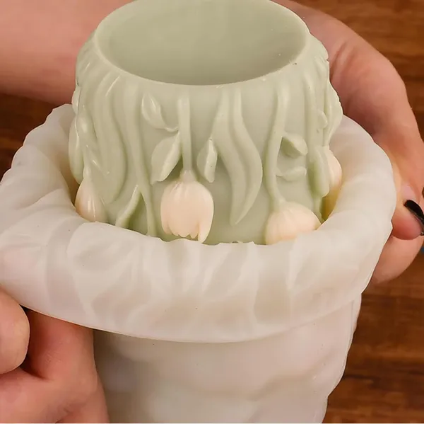 White_Decorative_Silicone_Flower_Pillar_Candle_Mould,_3D_Floral_Design,_87_Mm_X_72_Mm