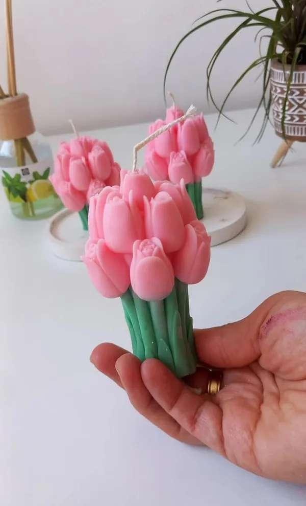 Pink_&_white_(two)_Handcrafted_Decorative_Tulip_Bouquet_Candles,_Tulip_Bouquet_Soy_Wax_Candle,_Hand-Poured,_Candle_For_Home_Decor_And_Gifting,_95_Gm_(Pack_Of_2)